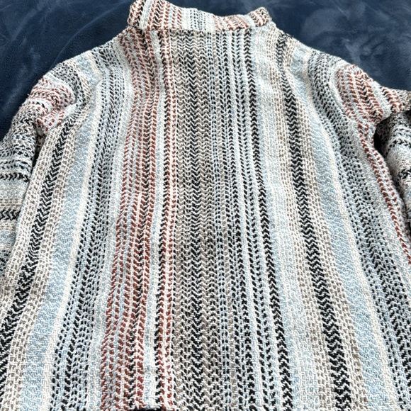 Large Hooded light Jacket - Picture 7 of 7